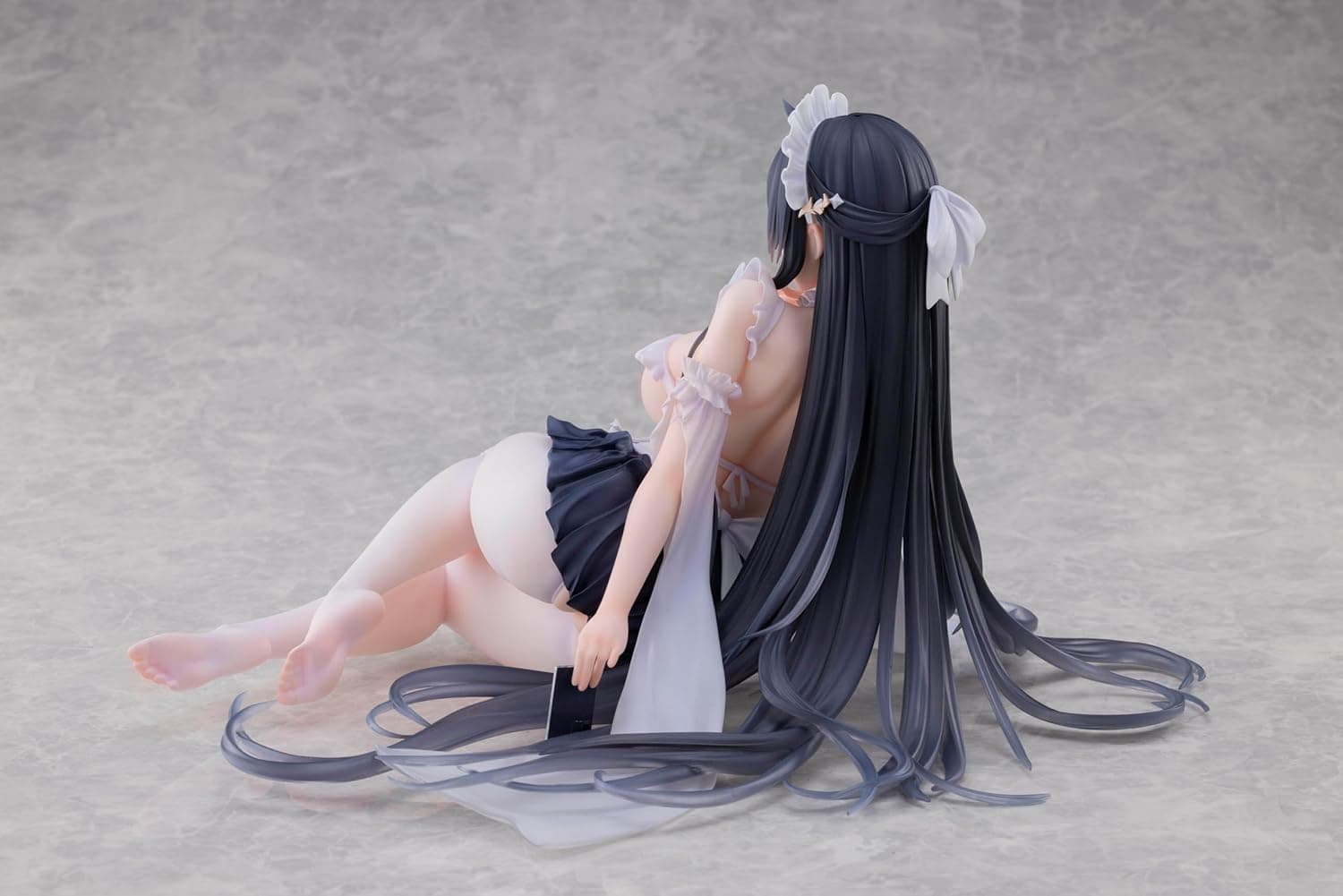 Indomitable Ms. Motivationless Maid Ver. 1/4 Scale